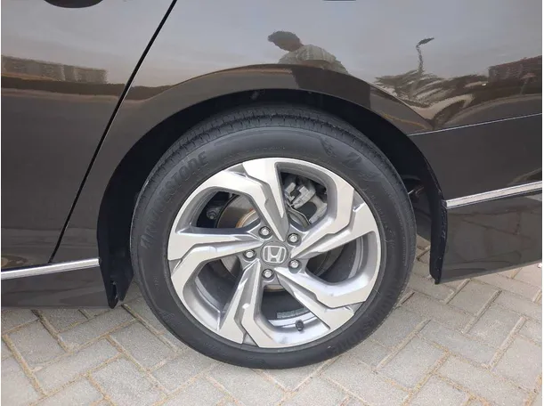 d0cd884d-e154-4e5e-ae82-7595e3aedc33